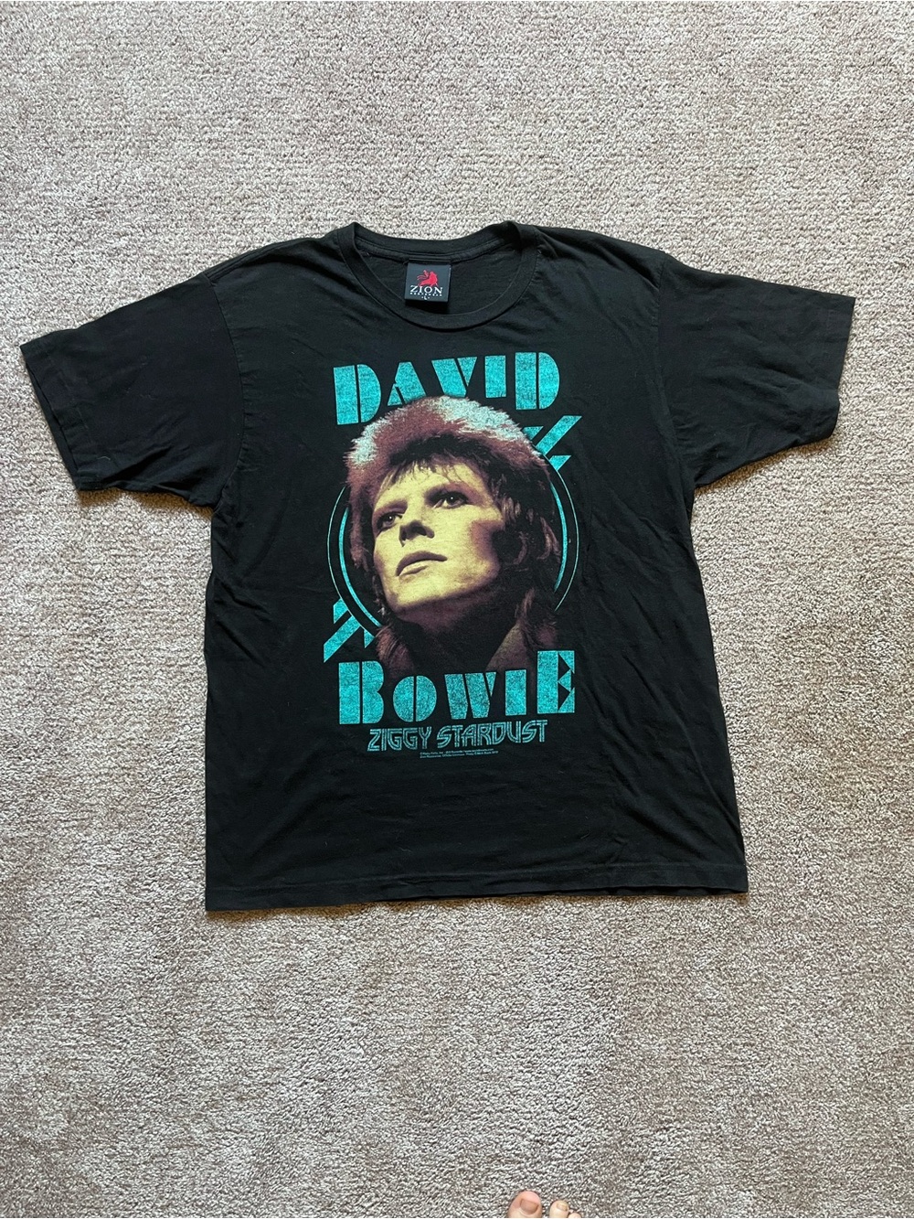 VTG 00’s / Y2K David Bowie Zion Rootswear Black Tee
